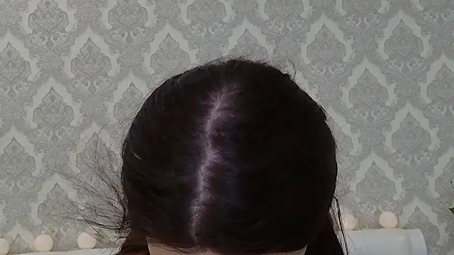 Nellie Medina online show from 02.10.25