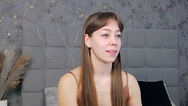 Snapshot of TheEmma chatting on 01.12.25 TheEmma online show from 01.12.25