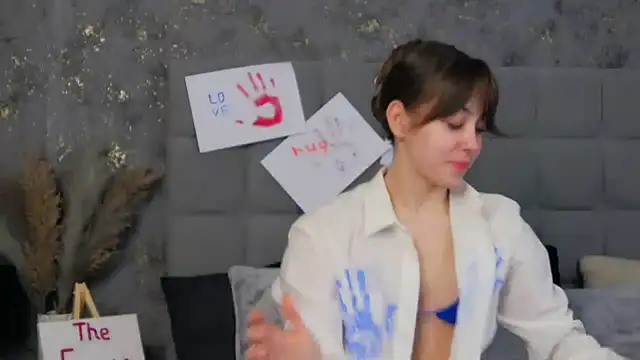 Snapshot of TheEmma chatting on 01.24.25 TheEmma online show from 01.24.25