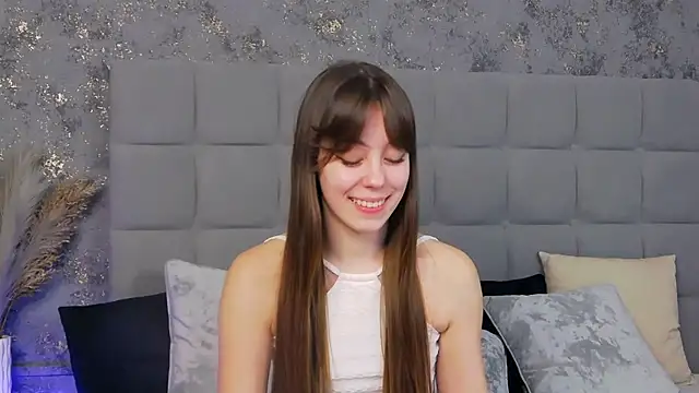 Snapshot of TheEmma chatting on 02.01.25 TheEmma online show from 02.01.25