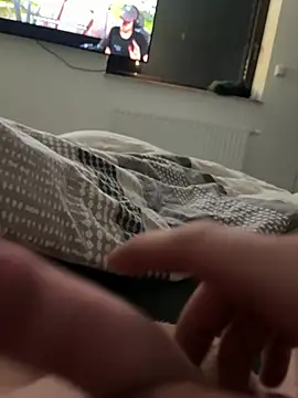 Finni04055 online show from 04.15.26