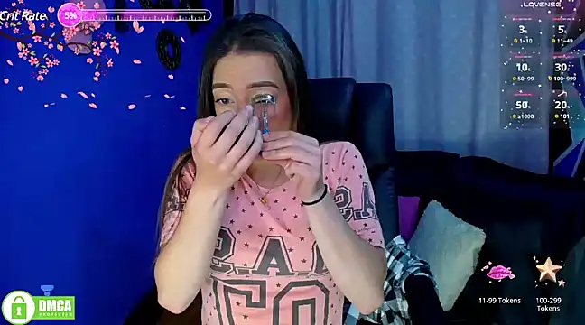 Qadesh Boix online show from 02.15.25