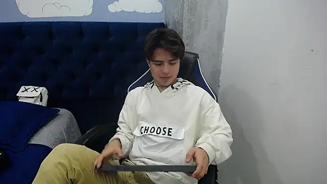 CollinStone online show from 02.20.25