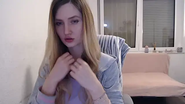 Snapshot of florianikaa chatting on 02.02.25 florianikaa online show from 02.02.25