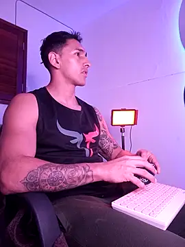 Joylopez fit online show from 11.22.25