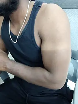 Snapshot of hot_boy_dic chatting on 11.24.25 hot boy dic online show from 11.24.25