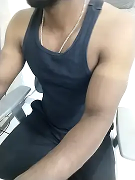 Snapshot of hot_boy_dic chatting on 12.16.25 hot boy dic online show from 12.16.25