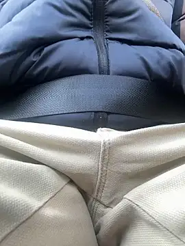 Snapshot of skyisthelimit12 chatting on 01.08.25 skyisthelimit12 online show from 01.08.25