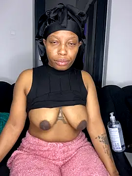 Thando04 online show from 10.19.25