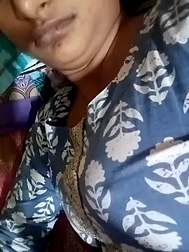 Snapshot of Piya_Ji chatting on 10.26.25 Piya Ji online show from 10.26.25