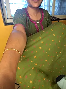 lovelygirl4567 online show from 10.12.25