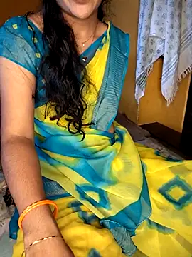 lovelygirl4567 online show from 10.13.25