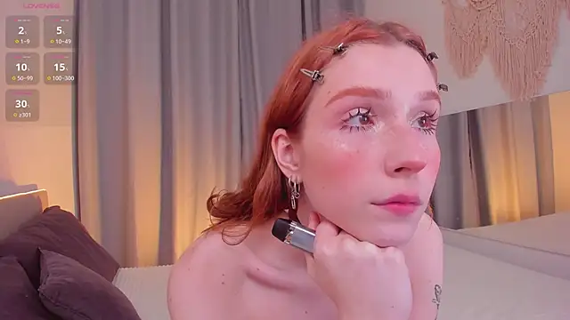 Snapshot of Iris_Pastels chatting on 02.05.25 Iris Pastels online show from 02.05.25