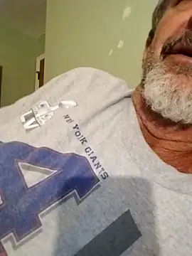 Snapshot of Cloudin_around chatting on 03.02.25 Cloudin around online show from 03.02.25