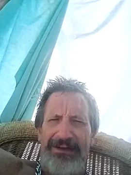 Snapshot of Cloudin_around chatting on 09.26.25 Cloudin around online show from 09.26.25