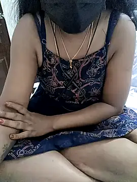 Snapshot of Tamil_Vishalini chatting on 12.31.24 Tamil Vishalini online show from 12.31.24