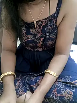 Snapshot of Tamil_Vishalini chatting on 01.12.25 Tamil Vishalini online show from 01.12.25