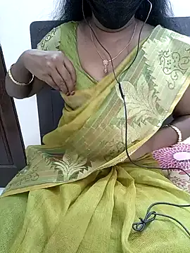 Snapshot of Tamil_Vishalini chatting on 01.20.25 Tamil Vishalini online show from 01.20.25