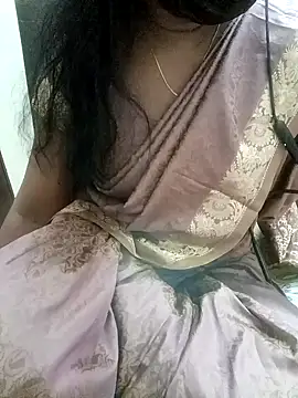 Snapshot of Tamil_Vishalini chatting on 01.24.25 Tamil Vishalini online show from 01.24.25