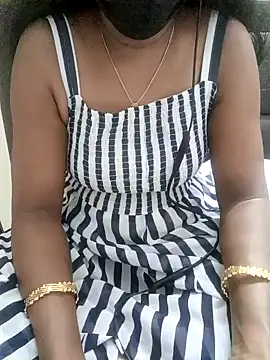 Snapshot of Tamil_Vishalini chatting on 02.04.25 Tamil Vishalini online show from 02.04.25