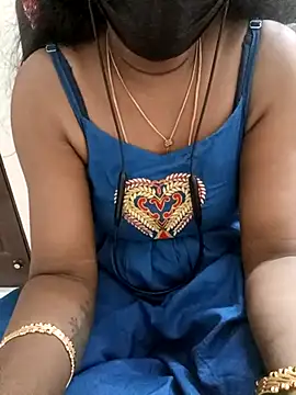 Snapshot of Tamil_Vishalini chatting on 02.16.25 Tamil Vishalini online show from 02.16.25