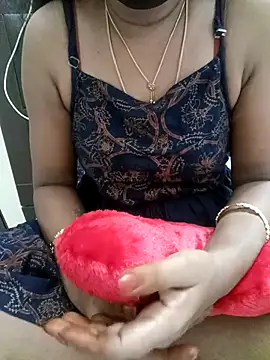 Snapshot of Tamil_Vishalini chatting on 02.24.25 Tamil Vishalini online show from 02.24.25