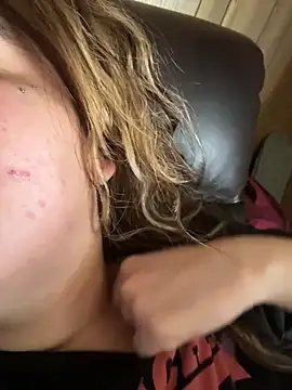 Snapshot of mamifresita chatting on 03.27.26 mamifresita online show from 03.27.26