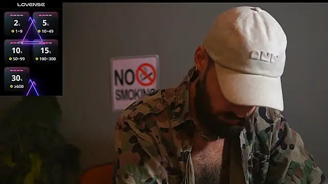 HairyRobxxx online show from 10.12.25