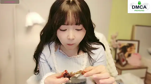 Snapshot of Chenjing0 chatting on 01.24.25 Chenjing0 online show from 01.24.25