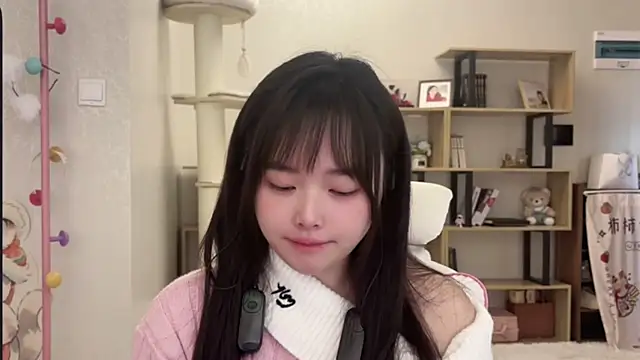 Chenjing0 online show from 12.15.25