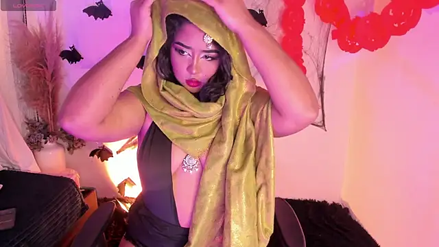 Snapshot of Scarlet_lace chatting on 10.25.25 Scarlet lace online show from 10.25.25
