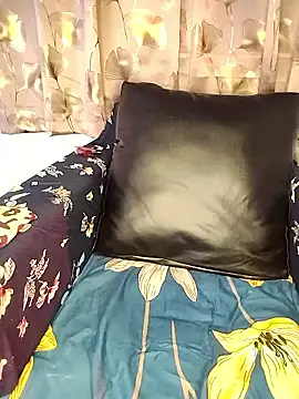 Snapshot of Hot__sallie chatting on 04.14.26 Hot sallie online show from 04.14.26