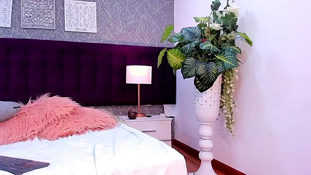 Snapshot of LiaCathaleya chatting on 03.15.25 LiaCathaleya online show from 03.15.25