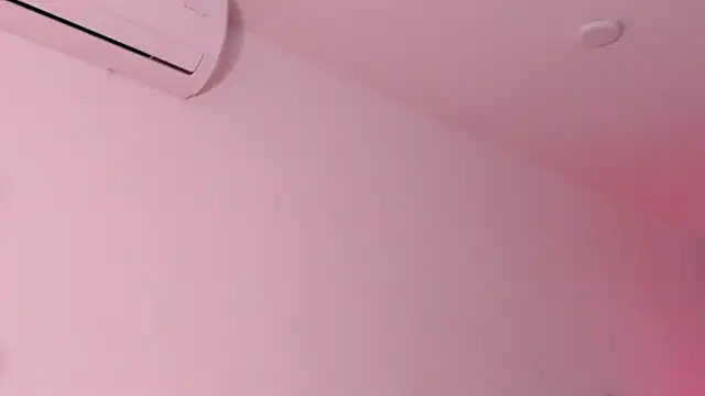 Snapshot of LiaCathaleya chatting on 09.18.25 LiaCathaleya online show from 09.18.25