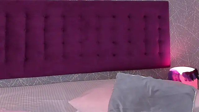 Snapshot of LiaCathaleya chatting on 10.26.25 LiaCathaleya online show from 10.26.25