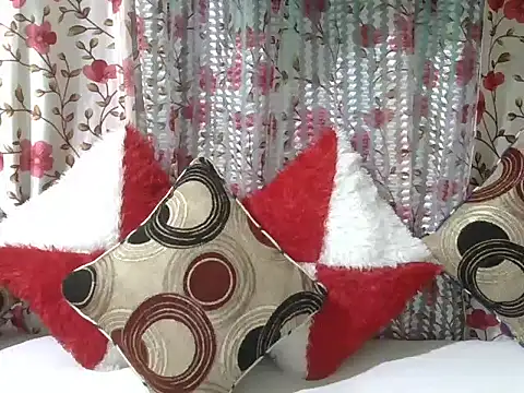 Snapshot of Sweet_Reshma chatting on 10.22.25 Sweet Reshma online show from 10.22.25