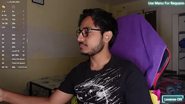 Snapshot of fuckkboy101 chatting on 10.28.25 fuckkboy101 online show from 10.28.25