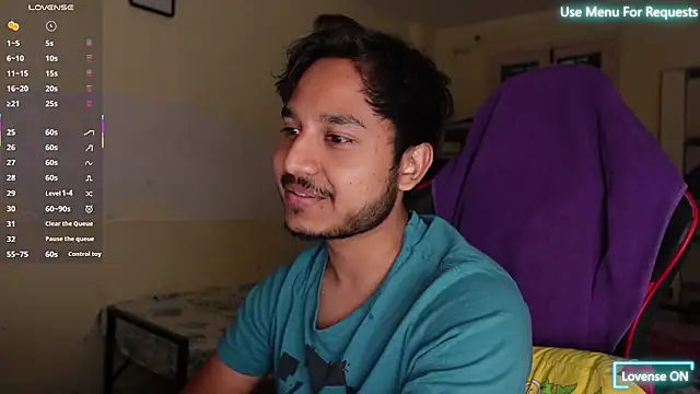 Snapshot of fuckkboy101 chatting on 10.29.25 fuckkboy101 online show from 10.29.25