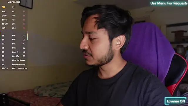 Snapshot of fuckkboy101 chatting on 10.31.25 fuckkboy101 online show from 10.31.25