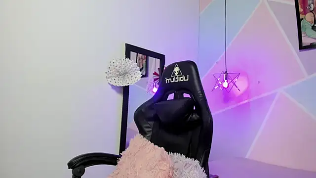 katy handerson online show from 01.14.25