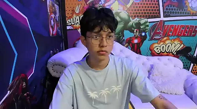 Snapshot of jisuscat chatting on 01.31.25 jisuscat online show from 01.31.25