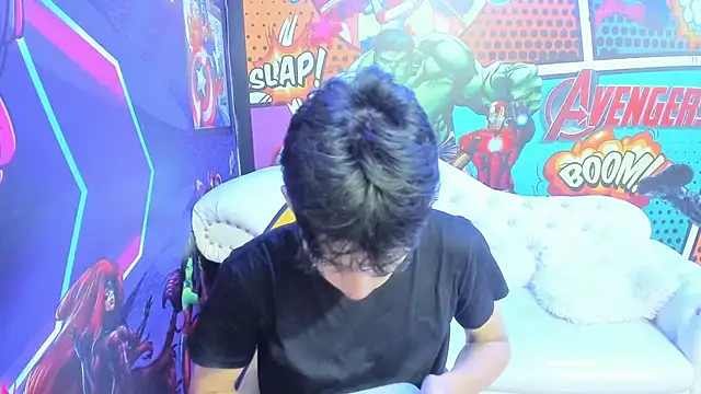 Snapshot of jisuscat chatting on 02.20.25 jisuscat online show from 02.20.25