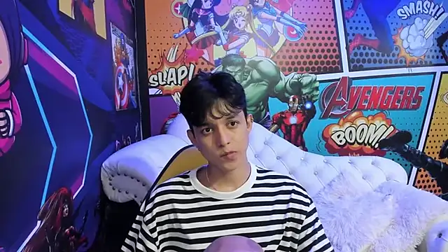 Snapshot of jisuscat chatting on 03.08.25 jisuscat online show from 03.08.25