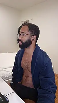 Snapshot of kevi_cocks chatting on 09.22.25 kevi cocks online show from 09.22.25