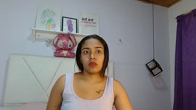 Snapshot of majut_1 chatting on 01.15.25 majut 1 online show from 01.15.25