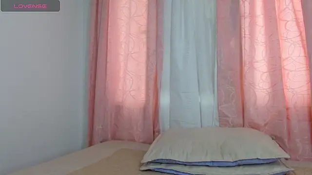 Snapshot of majut_1 chatting on 02.01.25 majut 1 online show from 02.01.25