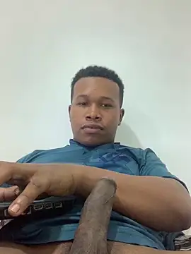Snapshot of MrtRoberth chatting on 01.03.25 MrtRoberth online show from 01.03.25