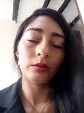 BELLA--26 online show from 01.14.25