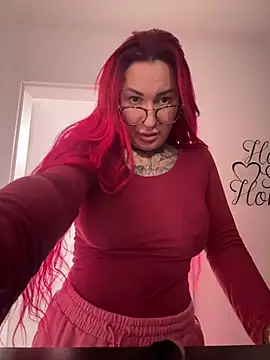 Mia-Fuchs online show from 02.12.26