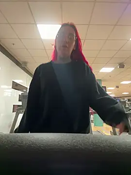 Mia-Fuchs online show from 02.18.26